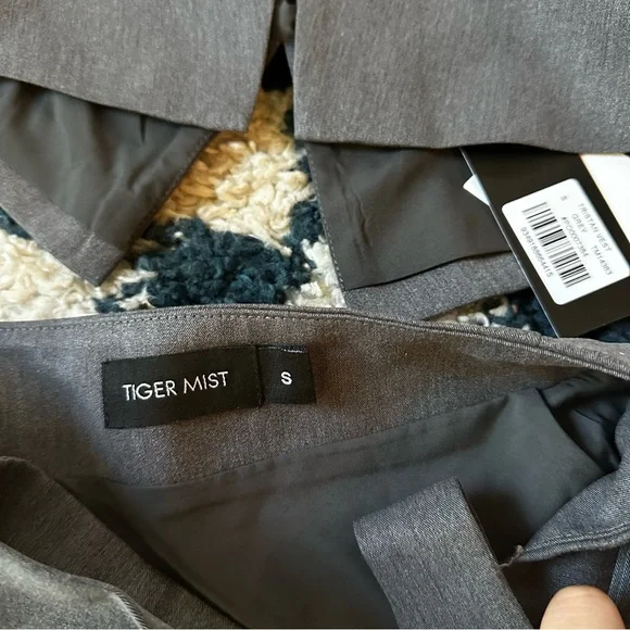 Tiger Mist Vest skirt set gray new - Picture 5 of 6